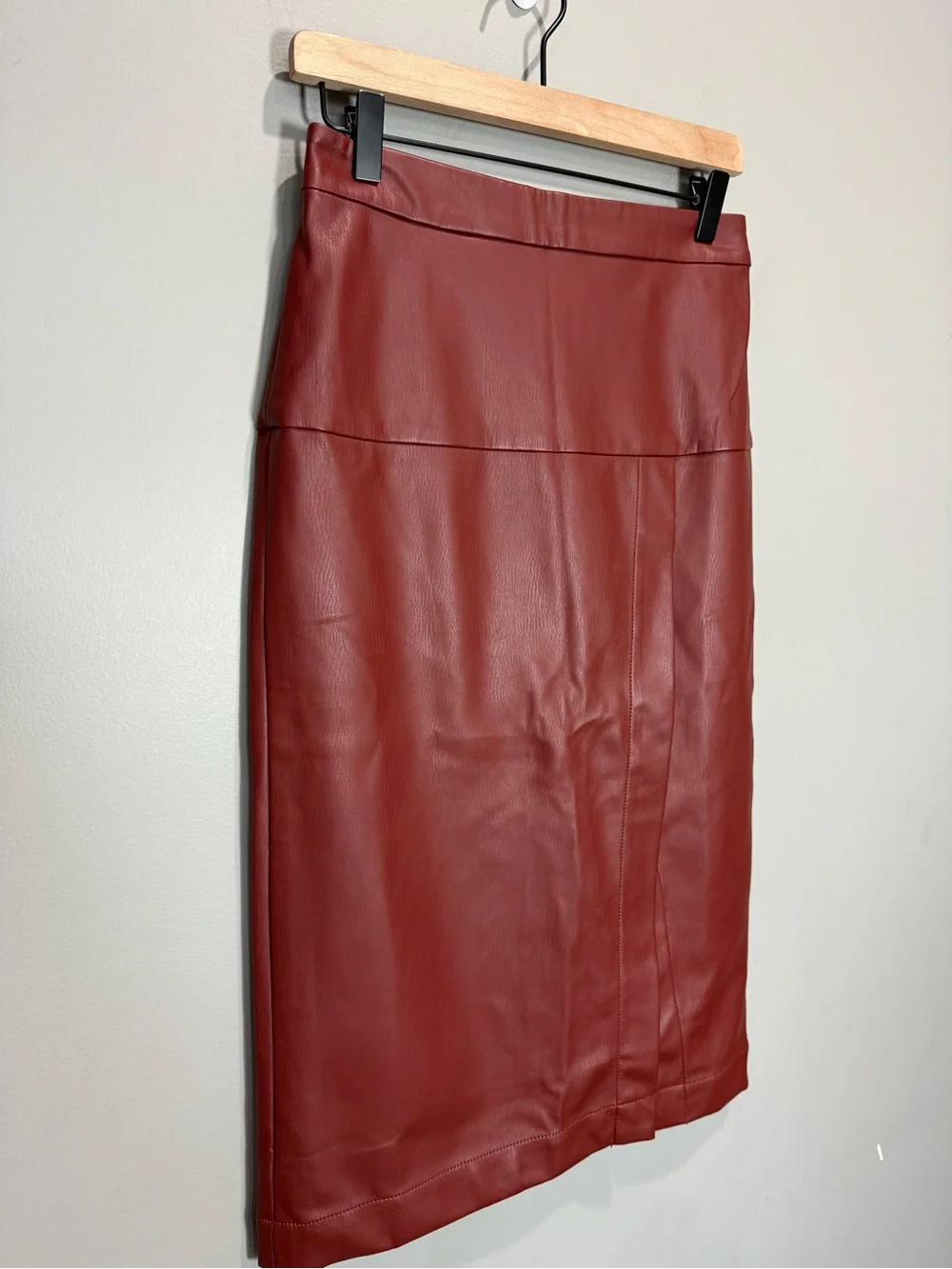 Anthropologie Faux Leather Midi Pencil Skirt Rust Burgundy Size 8
